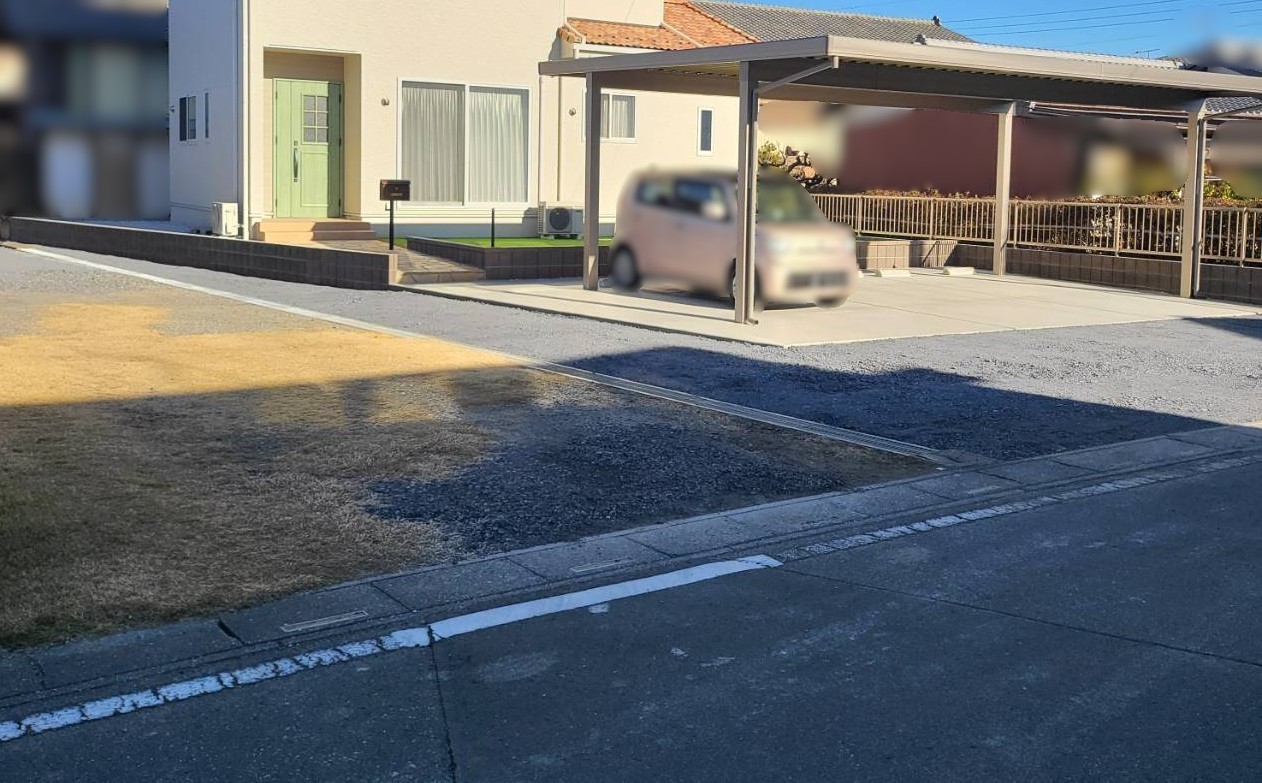 施工後　カーポート　LIXIL　カーポートSW1500タイプ　3台用　色：シャイングレー