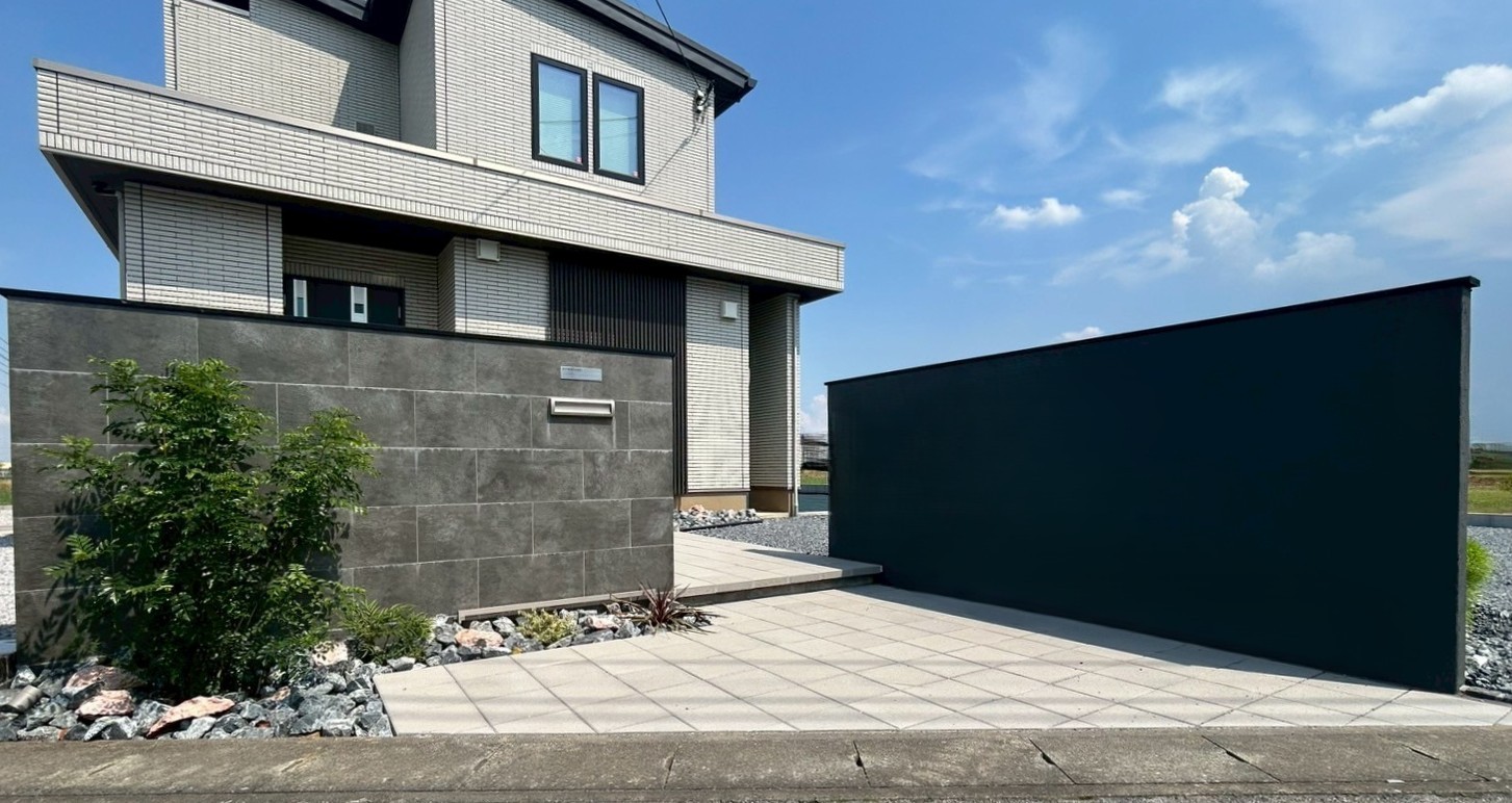 施工後　玄関アプローチ