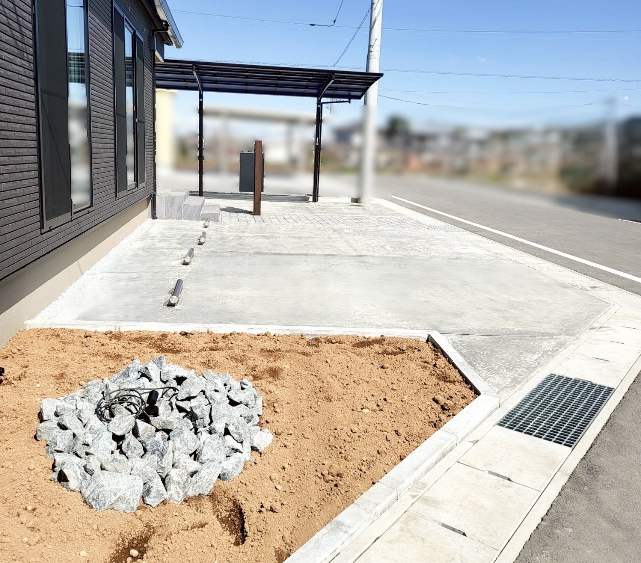 施工後　土間コンクリート／花壇