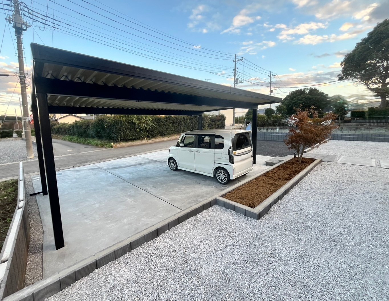 施工後　花壇　SBIC　スクエアC　色：ダークグレー