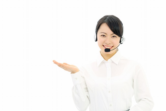 インカム女性案内